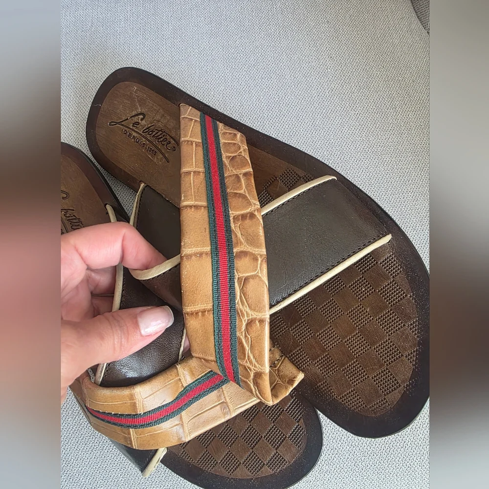 LE BOTTIER Milano Brown and Tan Men's Sandals, size 43, Used.